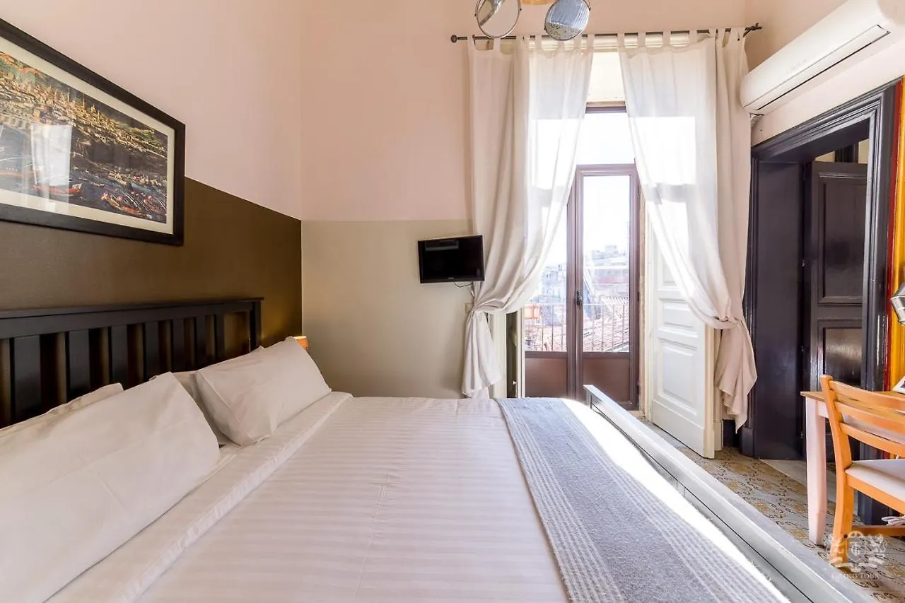 Grand Tour Design Guest House Catania Self Check-In Bed and breakfast