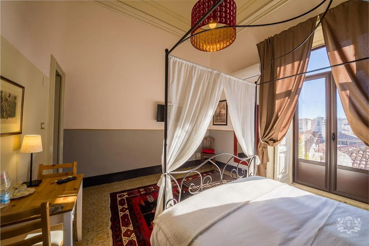 Bed and breakfast Grand Tour Design Guest House Catania Self Check-In