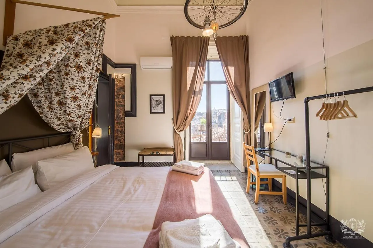 Grand Tour Design Guest House Catania Self Check-In Italia