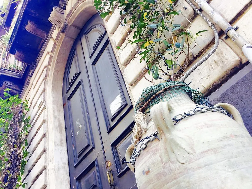 Grand Tour Design Guest House Catania Self Check-In Couette-café