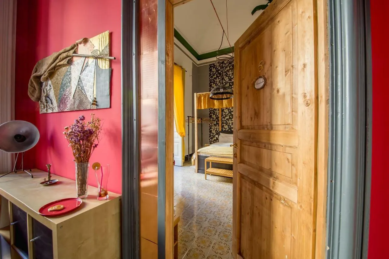 Grand Tour Design Guest House Catania Self Check-In