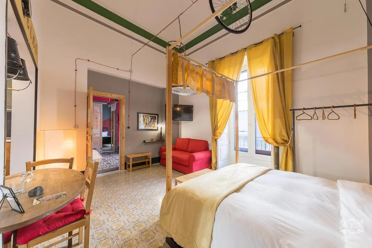 Grand Tour Design Guest House Catania Self Check-In